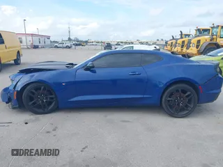 2020 Chevrolet Camaro 1LS z VIN 1G1FA1RX0L0105759, wystawiony jako IAAI lot #39965924 z przebiegiem 19 182 mil mil oraz . Historia ofert i sprzedaży dostępna na DreamBid. Obrazek 14.
