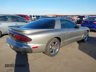 2002 Pontiac Firebird Formula with VIN 2G2FV22G722117470, listed as a IAAI auction lot 41625891 with 32,962 mi miles. Bid and sale history available at carsss.com. Image 4.