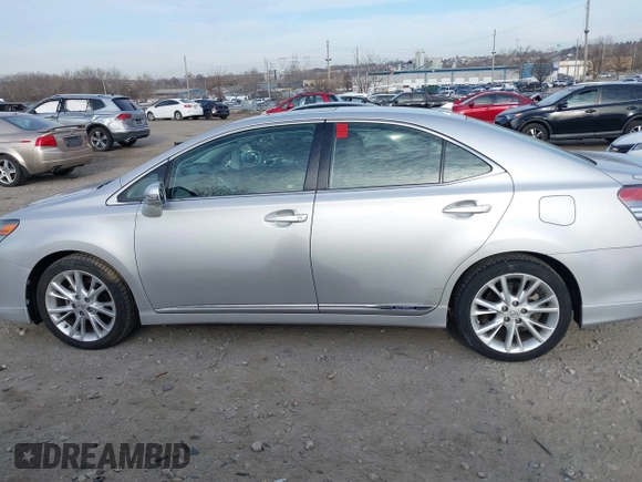 2010 Lexus HS 250h with VIN JTHBB1BA2A2022276, listed as a IAAI auction lot 41642791 with 76,879 mi miles and . Bid and sale history available at DreamBid. Image 14.