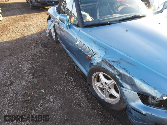 1996 BMW 3 Series Z3 1.9 with VIN 4USCH7324TLB70163, listed as a IAAI auction lot 41754480 with 128,783 mi miles and . Bid and sale history available at carsss.com. Image 6.