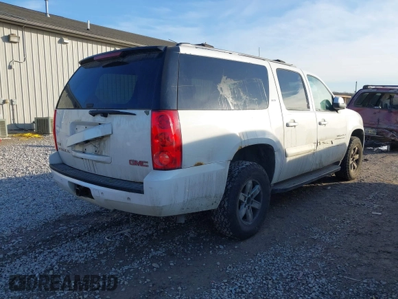 2008 GMC Yukon XL SLT 4SB z VIN 1GKFK16398J194470, wystawiony jako IAAI lot #41506702 z przebiegiem 206 147 mil mil oraz . Historia ofert i sprzedaży dostępna na DreamBid. Obrazek 4.
