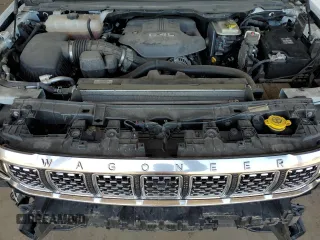 2022 Jeep Grand Wagoneer Series III z VIN 1C4SJVGJ0NS118742, wystawiony jako Copart lot #54563115 z przebiegiem 65 721 mil mil oraz Szkoda całkowita • Salvage title. Historia ofert i sprzedaży dostępna na DreamBid. Obrazek 12.