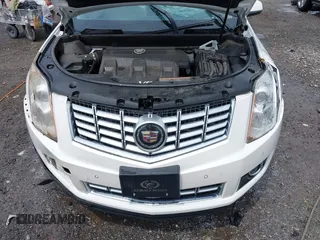 2015 Cadillac SRX Performance Collection with VIN 3GYFNFE35FS613177, listed as a IAAI auction lot 42102352 with Not provided miles and . Bid and sale history available at DreamBid. Image 10.