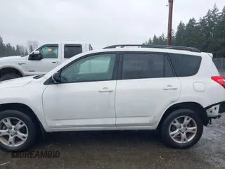 2011 Toyota RAV4 with VIN JTMBK4DV0B5106065, listed as a IAAI auction lot 41671279 with 85,786 mi miles. Bid and sale history available at carsss.com. Image 14.