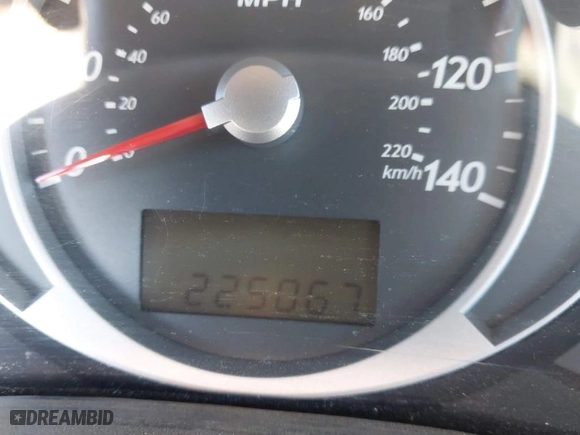 2008 Hyundai Tucson GLS with VIN KM8JM12B38U869981, listed as a IAAI auction lot 41766924 with 225,067 mi miles. Bid and sale history available at carsss.com. Image 7.