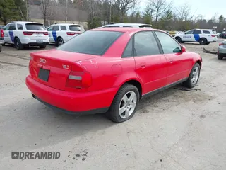 1999 Audi A4 с VIN WAUCB28D6XA037078, выставлен на аукционе IAAI как лот 41790781 с пробегом 162 510 миль миль и . История ставок и продаж доступна на DreamBid. Изображение 4.