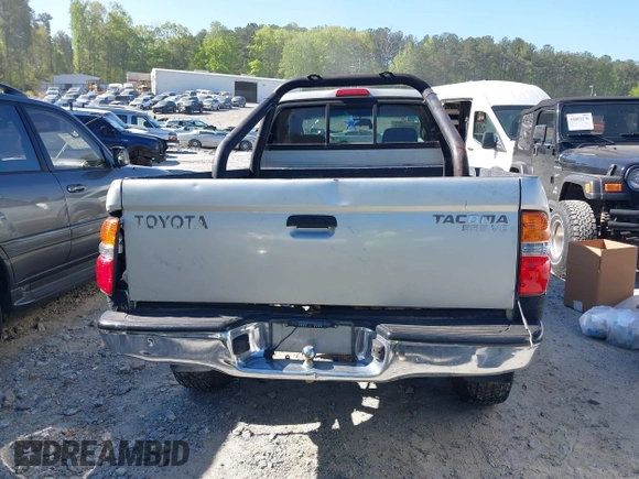 2003 Toyota Tacoma with VIN 5TEWN72N23Z252642, listed as a IAAI auction lot 42026893 with 199,571 mi miles. Bid and sale history available at carsss.com. Image 16.