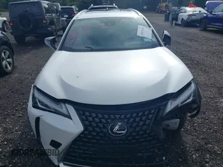 2020 Lexus UX 250h z VIN JTHP9JBH8L2023403, wystawiony jako IAAI lot #40035496 z przebiegiem 42 902 mil mil oraz . Historia ofert i sprzedaży dostępna na DreamBid. Obrazek 12.