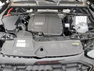 2024 Audi Q5 S line Premium z VIN WA1GAAFY3R2114519, wystawiony jako Copart lot #58812795 z przebiegiem 5 562 mil mil oraz Szkoda całkowita • Salvage title. Historia ofert i sprzedaży dostępna na DreamBid. Obrazek 12.