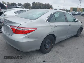 2015 Toyota Camry XLE z VIN 4T1BF1FK6FU953511, wystawiony jako IAAI lot #42377050 z przebiegiem 160 781 mil mil oraz . Historia ofert i sprzedaży dostępna na DreamBid. Obrazek 4.