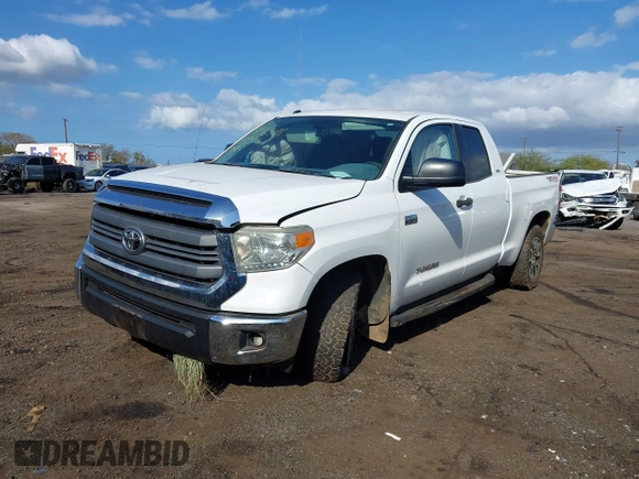 2014 Toyota Tundra 4WD Truck SR with VIN 5TFUY5F1XEX385475, listed as a IAAI auction lot 41563188 with 135,310 mi miles. Bid and sale history available at carsss.com. Image 6.