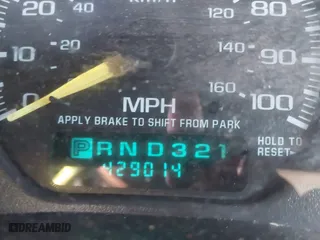 2001 Chevrolet Tahoe LT with VIN 1GNEC13T91R140982, listed as a IAAI auction lot 41801748 with 429,014 mi miles. Bid and sale history available at carsss.com. Image 7.