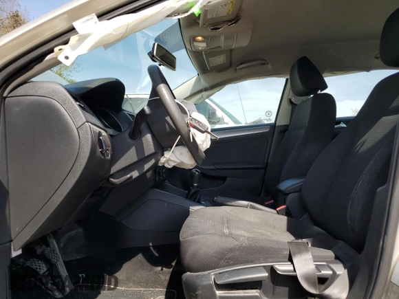 2015 Volkswagen Jetta S с VIN 3VW1K7AJ6FM410593, выставлен на аукционе Copart как лот 54494785 с пробегом 114 821 миль миль и Списание • Salvage title. История ставок и продаж доступна на DreamBid. Изображение 7.