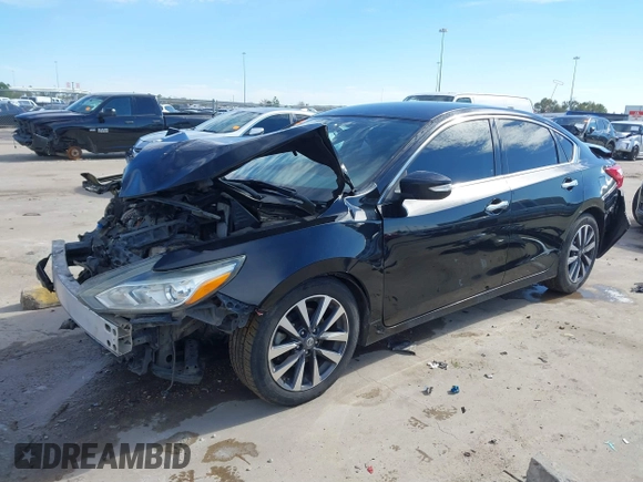 2017 Nissan Altima SV z VIN 1N4AL3AP9HC176490, wystawiony jako IAAI lot #41341165 z przebiegiem 155 020 mil mil oraz . Historia ofert i sprzedaży dostępna na DreamBid. Obrazek 17.
