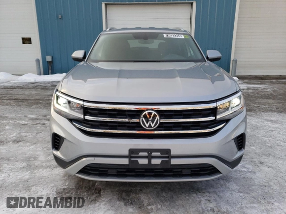 2021 Volkswagen Atlas SE with VIN 1V2LC2CA8MC240386, listed as a Copart auction lot 79628244 with 32,747 mi miles and Clean title. Bid and sale history available at DreamBid. Image 5.