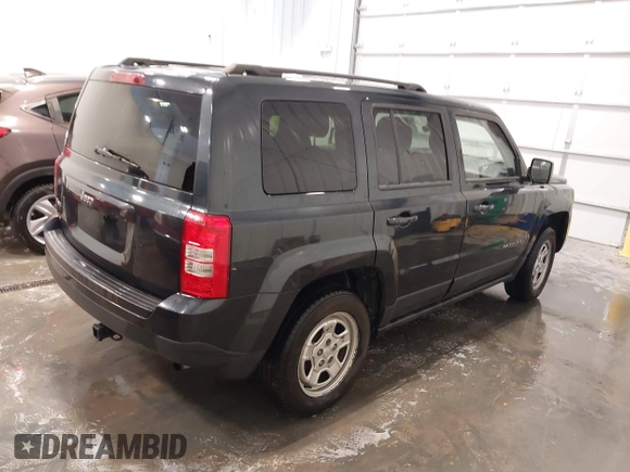 2015 Jeep Patriot Altitude with VIN 1C4NJRBBXFD102560, listed as a IAAI auction lot 42260925 with 183,056 mi miles and . Bid and sale history available at DreamBid. Image 4.