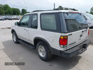 1996 Ford Explorer with VIN 1FMCU24X4TUC82009, listed as a IAAI auction lot 42829672 with 113,106 mi miles and . Bid and sale history available at DreamBid. Image 3.