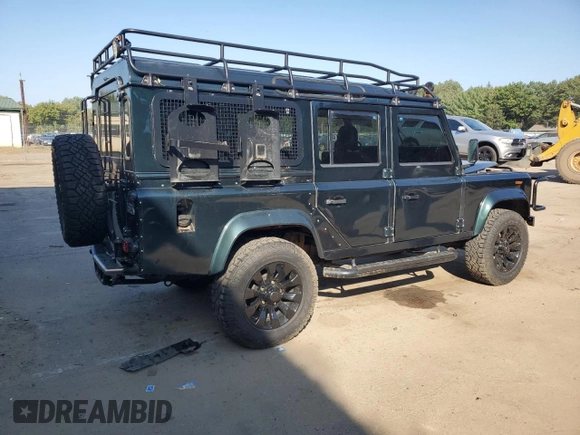 1992 Land Rover Defender with VIN SALLDHMF8HA905240, listed as a Copart auction lot 71372544 with 184,188 mi miles and Salvage title. Bid and sale history available at DreamBid. Image 3.