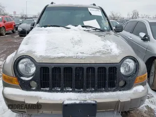 2006 Jeep Liberty Limited with VIN 1J4GL58K86W238011, listed as a IAAI auction lot 41612952 with 161,705 mi miles. Bid and sale history available at carsss.com. Image 17.