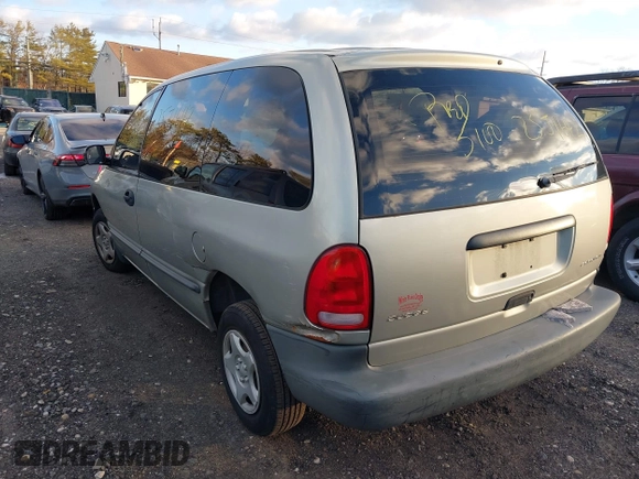 2000 Dodge Caravan with VIN 2B4FP25B3YR679708, listed as a IAAI auction lot 41596674 with Not Provided miles and . Bid and sale history available at DreamBid. Image 3.