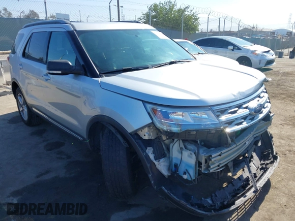 2019 Ford Explorer XLT z VIN 1FM5K7D84KGA60538, wystawiony jako IAAI lot #42603310 z przebiegiem 134 221 mil mil oraz . Historia ofert i sprzedaży dostępna na DreamBid. Obrazek 1.