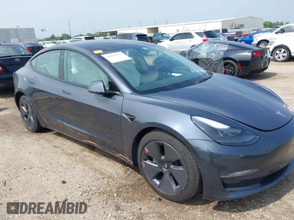 2023 Tesla Model 3 z VIN 5YJ3E1EAXPF414646, wystawiony jako IAAI lot #39514743 z przebiegiem 10 529 mil mil oraz . Historia ofert i sprzedaży dostępna na DreamBid. Obrazek 6.