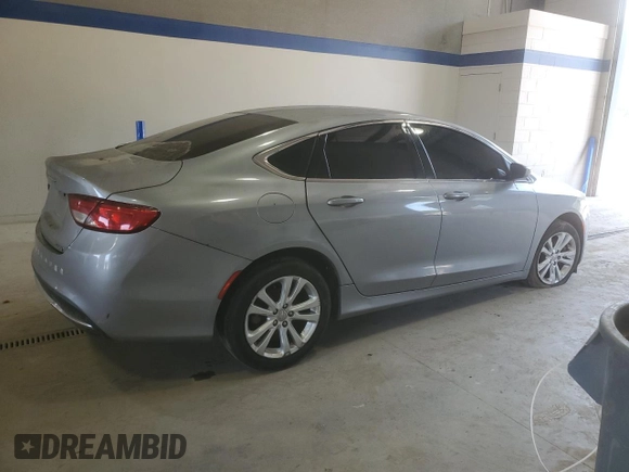 2015 Chrysler 200 Limited with VIN 1C3CCCAB5FN611096, listed as a Copart auction lot 60719625 with 157,596 mi miles and Clean title. Bid and sale history available at DreamBid. Image 3.
