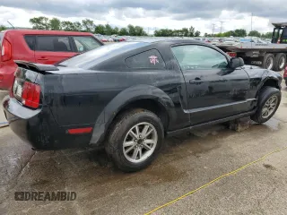 2005 Ford Mustang Deluxe z VIN 1ZVFT80N755258602, wystawiony jako Copart lot #57840845 z przebiegiem 155 278 mil mil oraz Szkoda całkowita • Salvage title. Historia ofert i sprzedaży dostępna na DreamBid. Obrazek 3.