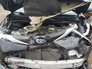 2021 Toyota Sienna Limited with VIN 5TDZRKEC6MS012684, listed as a Copart auction lot 61996195 with 80,609 mi miles and Salvage title. Bid and sale history available at DreamBid. Image 12.