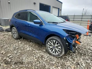 2022 Ford Escape Titanium with VIN 1FMCU9J97NUB05438, listed as a Copart auction lot 62132125 with 35,385 mi miles and Salvage title. Bid and sale history available at DreamBid. Image 4.