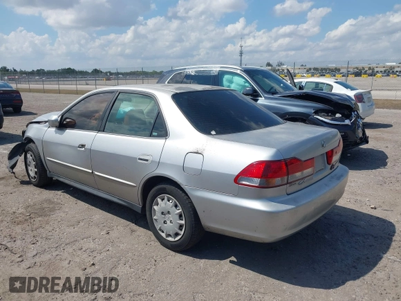 2002 Honda Accord LX z VIN JHMCG56462C005400, wystawiony jako IAAI lot #41893400 z przebiegiem Nie podano mil oraz . Historia ofert i sprzedaży dostępna na DreamBid. Obrazek 3.