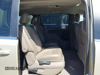 2011 Chrysler Town & Country Touring L with VIN 2A4RR8DG6BR781922, listed as a IAAI auction lot 42042313 with 155,612 mi miles and . Bid and sale history available at carsss.com. Image 8.