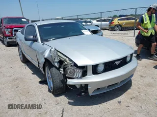 2006 Ford Mustang GT Deluxe with VIN 1ZVHT82HX65240192, listed as a IAAI auction lot 42337507 with 60,450 mi miles and . Bid and sale history available at DreamBid. Image 1.