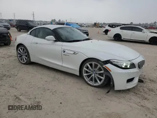 2016 BMW Z4 sDrive35i z VIN WBALM7C52G5B60024, wystawiony jako Copart lot #49235955 z przebiegiem 16 673 mil mil oraz Szkoda całkowita • Salvage title. Historia ofert i sprzedaży dostępna na DreamBid. Obrazek 4.
