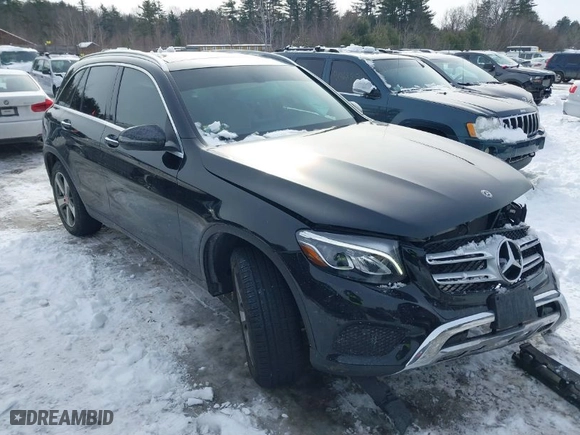 2019 Mercedes-Benz GLC with VIN WDC0G4KB8KV195217, listed as a IAAI auction lot 41532190 with NaN miles. Bid and sale history available at carsss.com. Image 1.