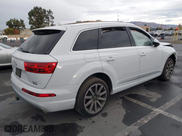 2017 Audi Q7 Premium Plus with VIN WA1LAAF70HD030635, listed as a IAAI auction lot 37987370 with 65,923 mi miles. Bid and sale history available at carsss.com. Image 4.