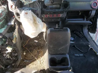 2019 Toyota Tacoma SR с VIN 5TFCZ5AN1KX192372, выставлен на аукционе Copart как лот 53275825 с пробегом Не указан миль и Чистый • Clean title. История ставок и продаж доступна на DreamBid. Изображение 8.