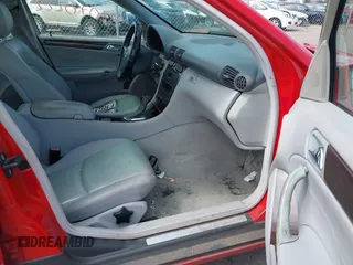 2004 Mercedes-Benz C 240 с VIN WDBRF81J14F500164, выставлен на аукционе IAAI как лот 42070222 с пробегом 187 420 миль миль и . История ставок и продаж доступна на DreamBid. Изображение 5.