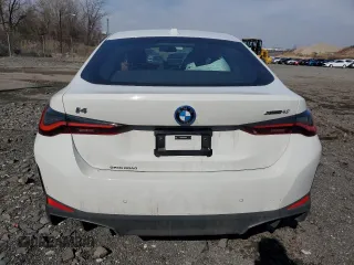 2024 BMW i4 xDrive40 z VIN WBY83FB06RFS94880, wystawiony jako Copart lot #45084805 z przebiegiem 7 053 mil mil oraz Szkoda całkowita • Salvage title. Historia ofert i sprzedaży dostępna na DreamBid. Obrazek 6.