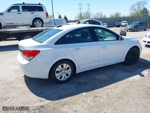 2015 Chevrolet Cruze LS with VIN 1G1PA5SH7F7172482, listed as a IAAI auction lot 41987767 with 99,399 mi miles. Bid and sale history available at carsss.com. Image 4.