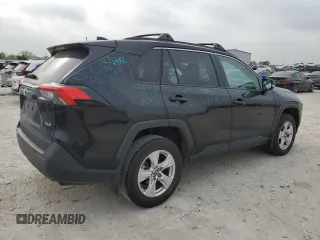 2021 Toyota RAV4 XLE with VIN 2T3W1RFV9MC164185, listed as a Copart auction lot 50554424 with 44,294 mi miles and Clean Title. Bid and sale history available at carsss.com. Image 3.