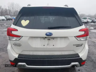 2019 Subaru Forester Touring with VIN JF2SKAWC3KH555900, listed as a IAAI auction lot 41558281 with 138,351 mi miles. Bid and sale history available at carsss.com. Image 16.