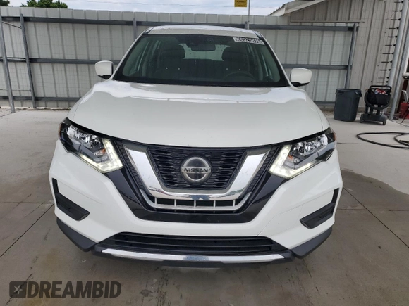2020 Nissan Rogue S z VIN JN8AT2MT5LW039801, wystawiony jako Copart lot #60525875 z przebiegiem 92 095 mil mil oraz Czysty tytuł • Clean title. Historia ofert i sprzedaży dostępna na DreamBid. Obrazek 5.
