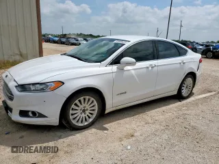 2014 Ford Fusion SE Hybrid with VIN 3FA6P0LU0ER272890, listed as a Copart auction lot 64900625 with 127,953 mi miles and Clean title. Bid and sale history available at DreamBid. Image 1.