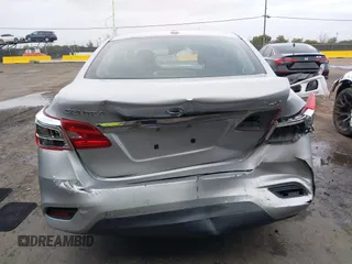 2017 Nissan Sentra SR with VIN 3N1AB7AP2HL665809, listed as a IAAI auction lot 41199836 with 92,956 mi miles and . Bid and sale history available at carsss.com. Image 17.