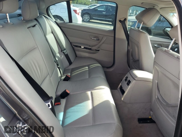 2006 BMW 3 Series 325i with VIN WBAVB13596PT25935, listed as a Copart auction lot 51177815 with 173,261 mi miles and Clean Title. Bid and sale history available at carsss.com. Image 10.