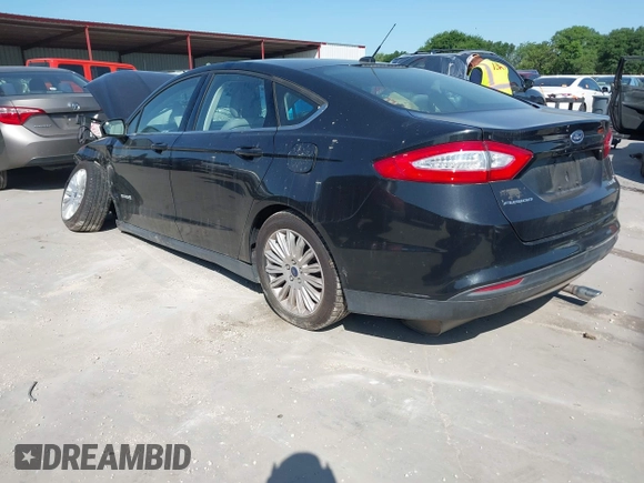 2015 Ford Fusion S Hybrid with VIN 3FA6P0UU9FR106402, listed as a IAAI auction lot 41983961 with 27,122 mi miles. Bid and sale history available at carsss.com. Image 3.