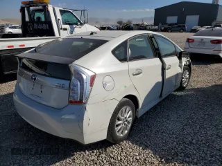 2013 Toyota Prius with VIN JTDKN3DP2D3043844, listed as a Copart auction lot 74471794 with 130,824 mi miles and Salvage Title. Bid and sale history available at DreamBid. Image 3.