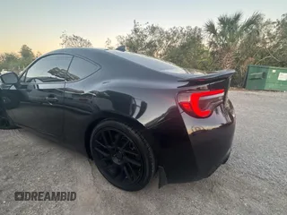 2017 Toyota 86 with VIN JF1ZNAA18H9706314, listed as a Copart auction lot 89272415 with 109,599 mi miles and Salvage Title. Bid and sale history available at carsss.com. Image 3.