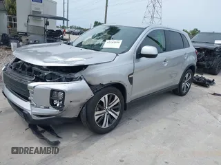 2023 Mitsubishi Outlander ES z VIN JA4ARUAU9PU007786, wystawiony jako IAAI lot #42343050 z przebiegiem 27 507 mil mil oraz . Historia ofert i sprzedaży dostępna na DreamBid. Obrazek 18.